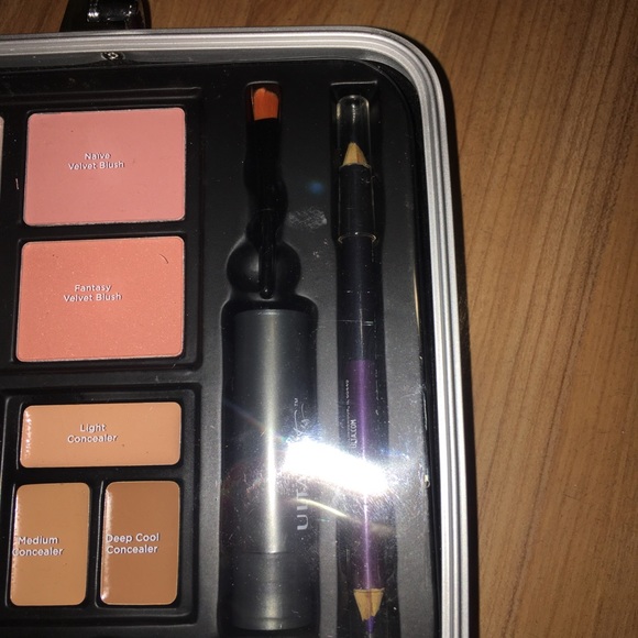 Makeup Set - Picture 6 of 11